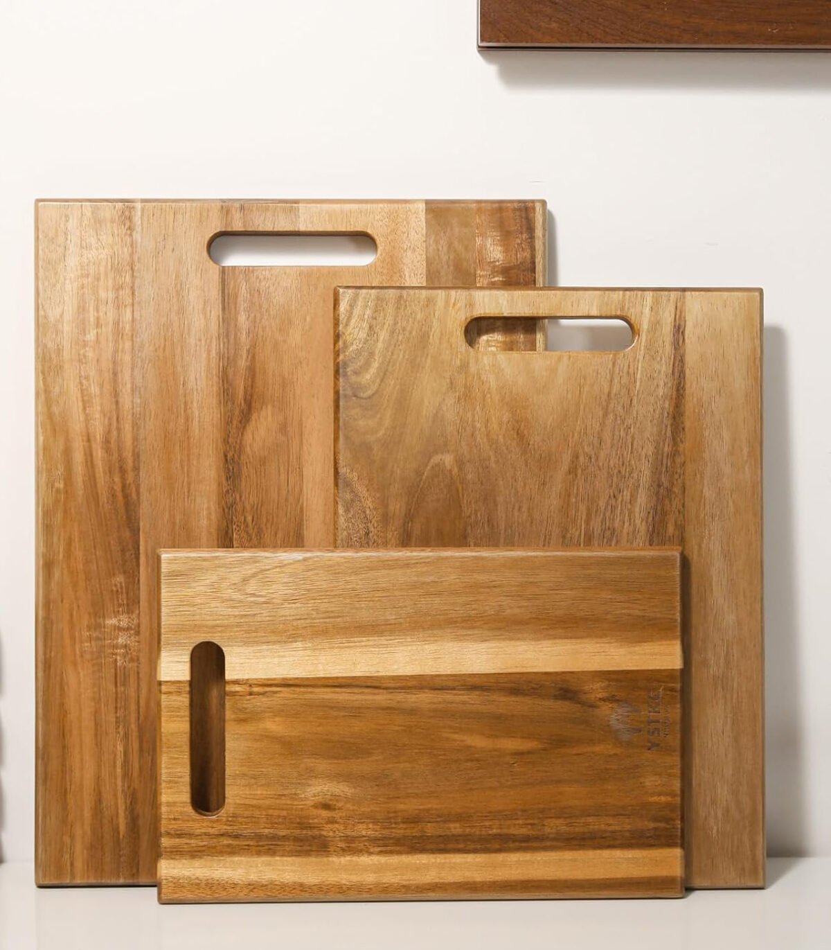 Thick Acacia Wood Cutting Board – Professional Grade for Chefs